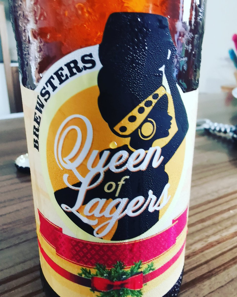 SHARPEVILLEBREW's tweet photo. Oh!!! Look what Santa sent us this morning #queenoflagers #merrxmas @thebrewsterZA https://t.co/pCWg22zY0U