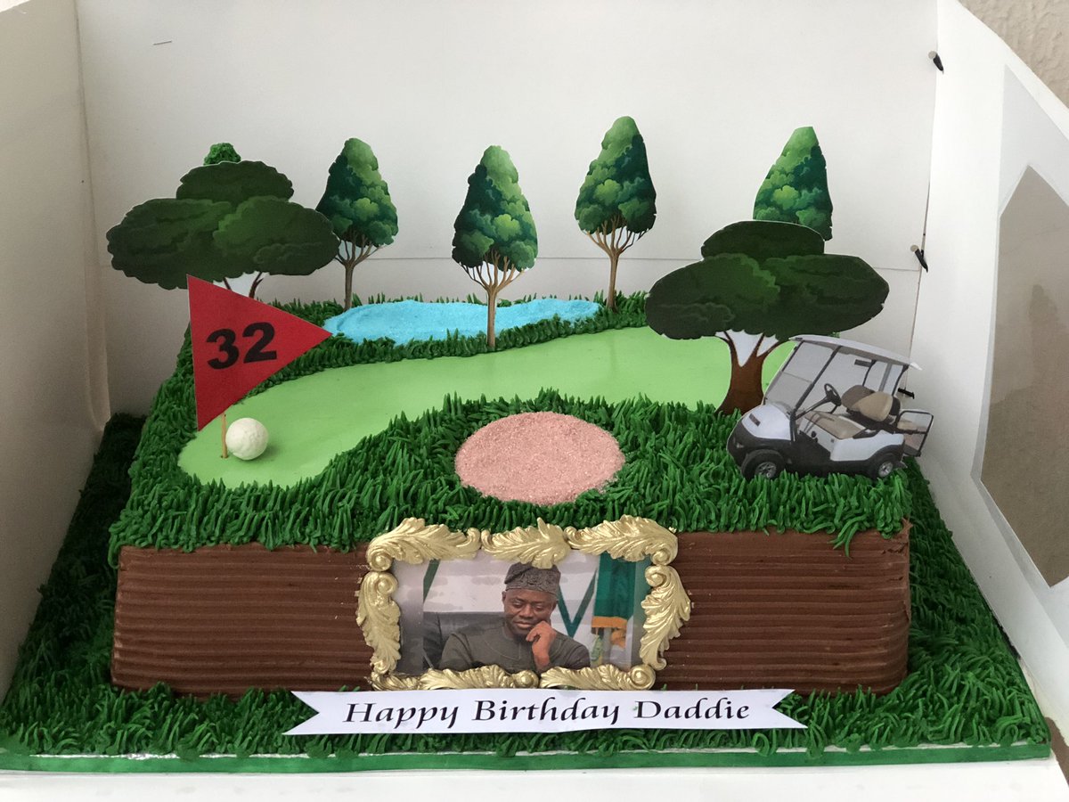 TheCakeChancery's tweet photo. Delivered to Ikolaba, Ibadan....
It’s a great honor 🙏🙏🙏🙏🙏..
Happy birthday to the governor of Oyo State, His excellency @seyimakinde .
🙏 https://t.co/fombrxcTkL