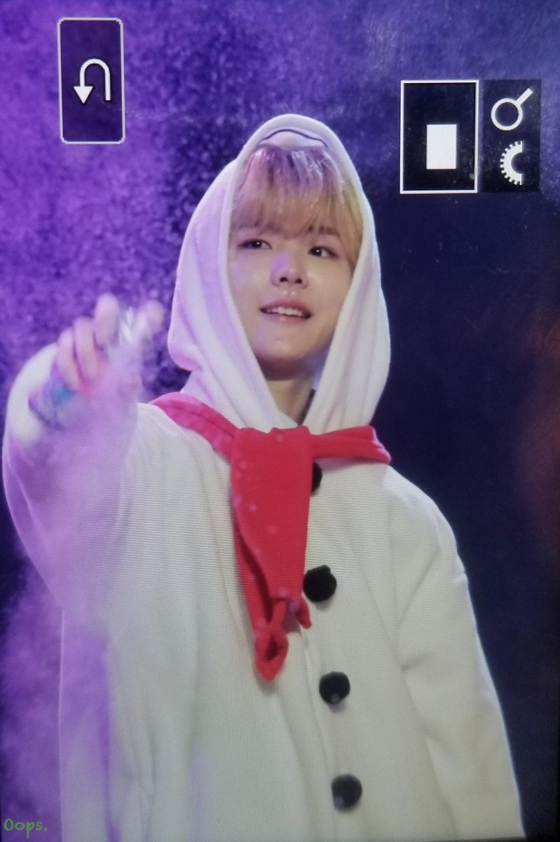 Oops971027's tweet photo. 191225 #이미담 #LEEMIDAM https://t.co/Hlf4jiygyB