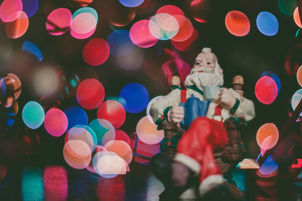 jandersdean's tweet photo. 25/25 Merry Christmas to all our clients, supporters, partners, friends, and to all those around the world who we’ve been honoured to cross paths with in 2019. We wish you all safe and relaxing break over the holidays.
#weloveourclients #JDIn25 #LegalDec https://t.co/yVywmBzLxL