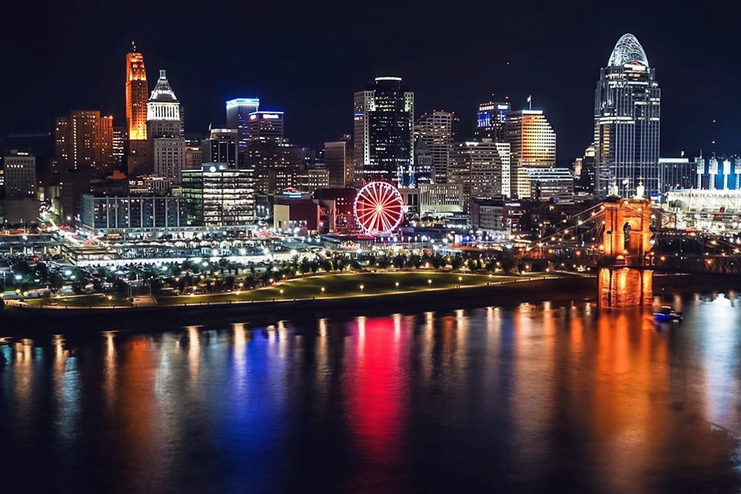 CincyProblems's tweet image. Merry Christmas, Cincinnati!🎄❤️

📸: a_johnson43/IG