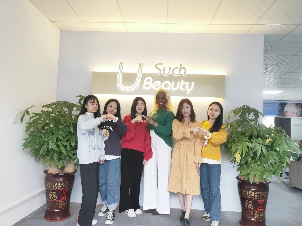 OliviaWang4399's tweet photo. our team wish all people Merry Christmas!π#MerryChristmas #girl #girls #sweetgirl #makeup #fashion #humanhairfactory #virginhairfactory #virginhaircompany #virginhairsupply #humanhaircompany #humanhairsupply #wigsupply #wigforsale #wig #wigs #wigfactory #wigcompany https://t.co/CeQsMu4tVA