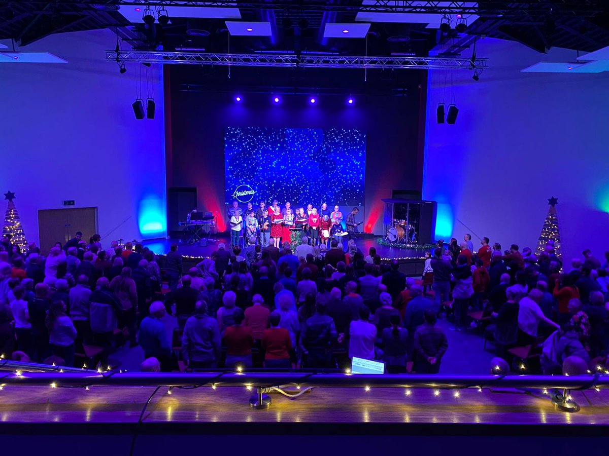 WaypointChurch_'s tweet photo. Merry Christmas from all of us here at Waypoint Church! 

-

Join us at 10am today as we come together for lots of fun and celebrations!! 🎄🌟 https://t.co/cVivsTOHnx