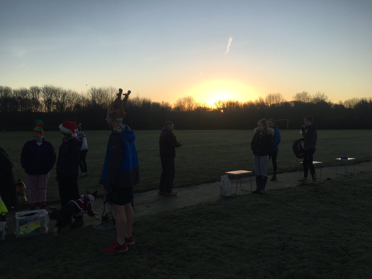 Merry Christmas... 🎄 See you in the park soon... #dfyb <a href="/parkrunUK/">parkrun UK</a>