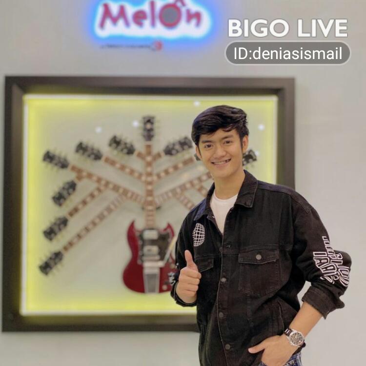 Auliafarra3's tweet photo. Masuk dan nonton LIVE Denias Ismail di #BIGOLIVE  
https://t.co/r4EHJJk8BB https://t.co/BeoM7tWFLu