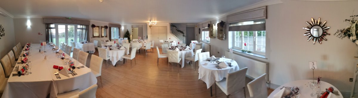 CrescentTurner's tweet photo. All festivey here at the Crescent Turner Hotel. Ready and waiting to host our annual Christmas Lunch Extravaganza. Looking forward to creating those magical Christmas memories. #crescentturner. #crescentturnermagic.#whitstable. #Christmas https://t.co/krNYpl33mf