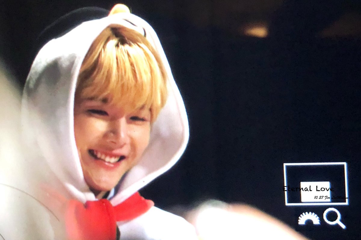 1027Eternal's tweet photo. 191225 Christmas FM Preview
#이미담 #leemidam 
Merry Christmas 🎄 https://t.co/MtxCWWEfqB