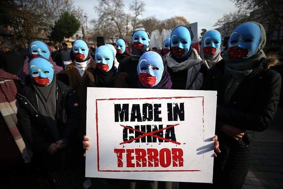 #WeStandWithUyghur

#الصين_تقتل_المسلمين
