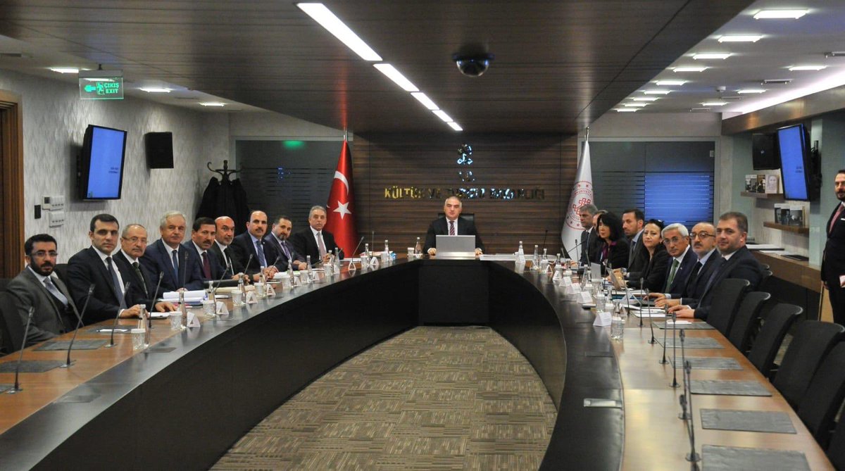 Projelerimize desteğini yakından hissettiğimiz Kültür ve Turizm Bakanımız Sn. Mehmet Nuri Ersoy ile ilçemize ve şehrimize dair çalışmalarımızı istişare ettik.

Özellikle Mevlana Arkası Dönüşüm Projesi’ne ilgi ve destekleri için sayın bakanımıza teşekkür ediyorum.