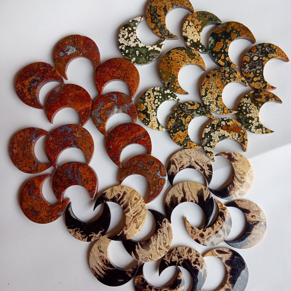 Andy24681517's tweet photo. Mix moon shape available for sale $12/pieces, please dm me for reservation
#jewelry #jewelryonetsy #jewelrydesigner #jewelryaddict https://t.co/xltdyTSANh
