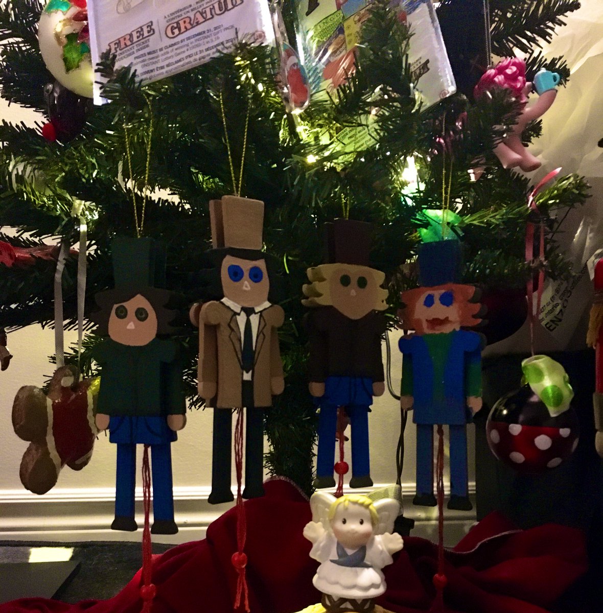 Nandry83's tweet photo. Merry #GISHMAS #Item5 Sam, Cas and Dean in Nutcracker Ornament Form. Note: Nutcracker Bobby (@jumblejim) Bonus provided by my 10 year old son. https://t.co/De2zDIraYB