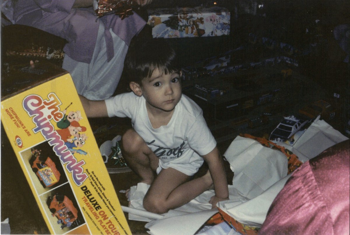 Hope that your day started off as good as mine did in 85. Wishing everyone a very merry Christmas and happy holidays!  #deluxe