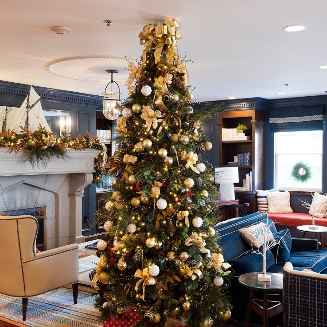 BlueFinPortland's tweet image. Merry Christmas from the Portland Harbor Hotel!