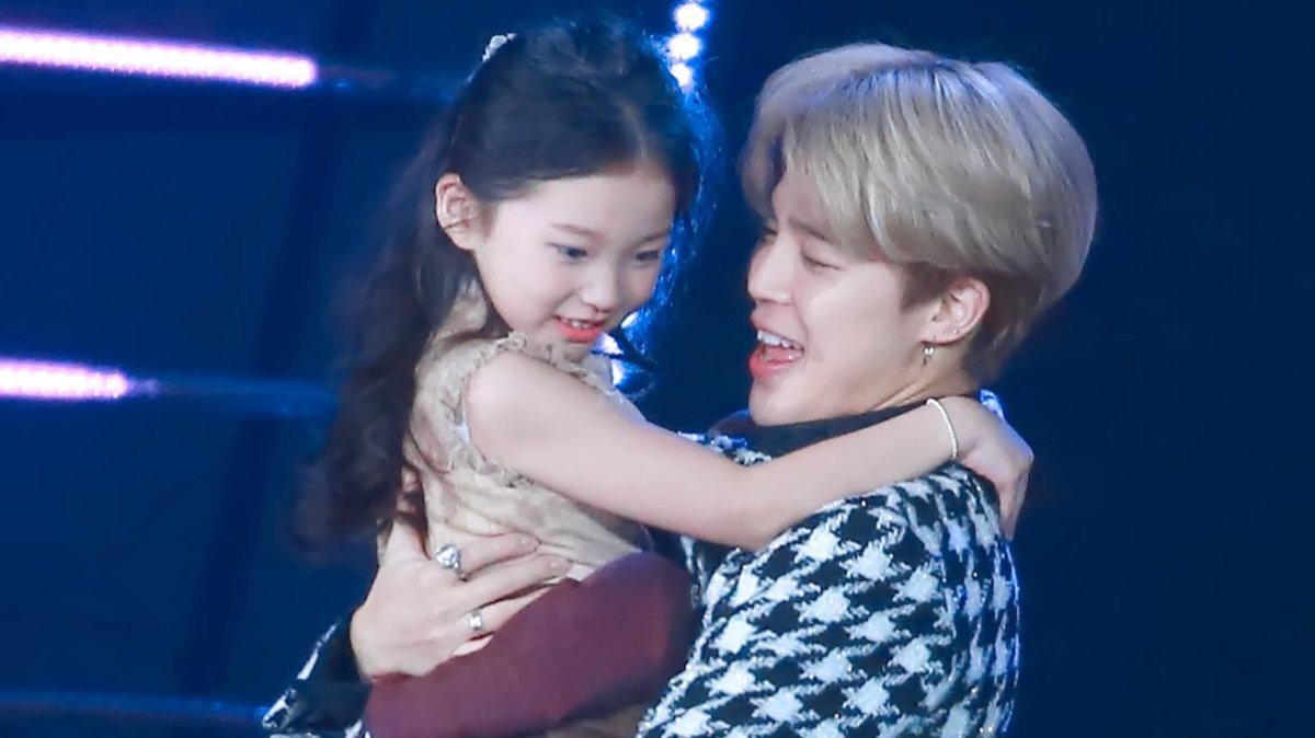 WangXianL0VEBOT's tweet image. Queste foto potrei usarle per la #FutureWeek nel #gdr 
Devo proporlo! ❤