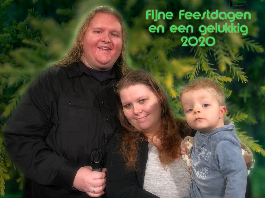 voor iedereen hele fijne feestdagen en een prachtig 2020 gewenst. Hopelijk kunnen jullie ook in 2020 weer genieten van de tracks dit uit zullen komen van mij en zien we elkaar weer tijdens een optreden ergens in het land.

Groetjes van ons allemaal :-)