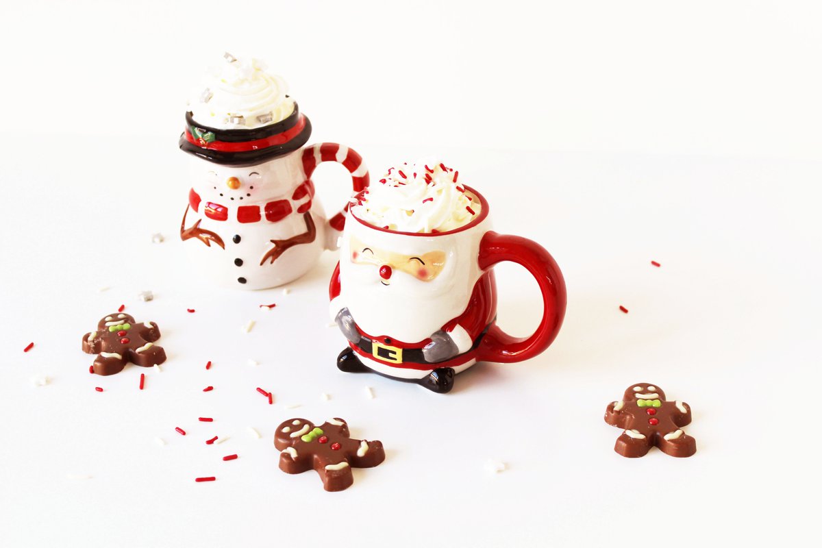 EmmaLMcKinlay's tweet photo. Merry Christmas everybody!!! I know the last thing you'll be thinking about today is hot chocolate, but tomorrow any one of these recipes will be a great pick-me-up! https://t.co/vXU2QfHrdy https://t.co/jZ9B9wj6Hu