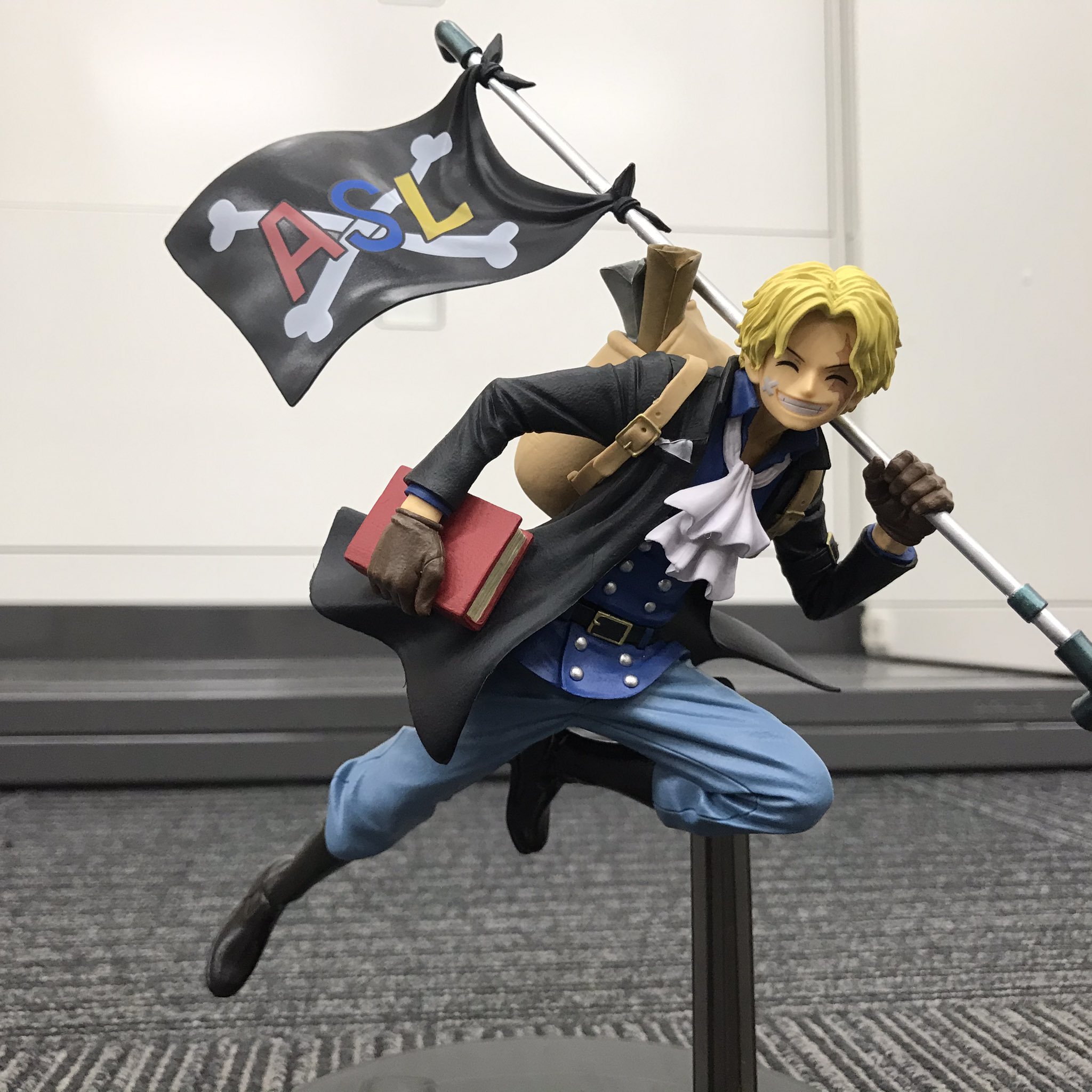 Twitter 上的 One Piece スタッフ 公式 Official メリクリプレゼント Eiichiro Staff をフォローしてこのツイートをrt 抽選でサボ ナミ ワノ国ルフィ 革命軍wcf 大きな三兄弟フィギュア 扉絵三兄弟 扉絵三兄弟ラストワン 雑貨セット 各1名計8名様に