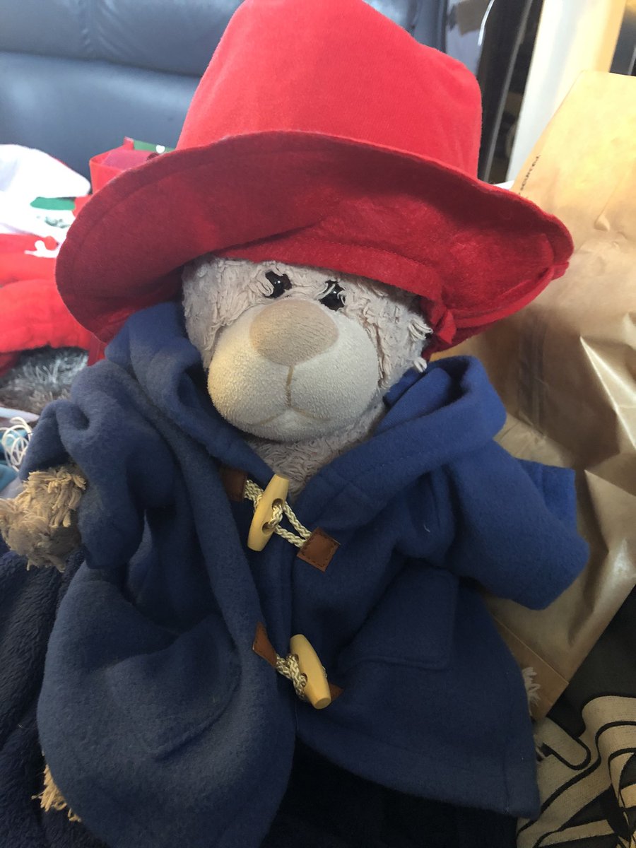 tedaros's tweet photo. @paddingtonbear THANK YOU PADDINGTON! MINE IS A LITTLE TOO BIG BUT IM HOPING I GROW INTO THEM https://t.co/MeDTQ0H5xv