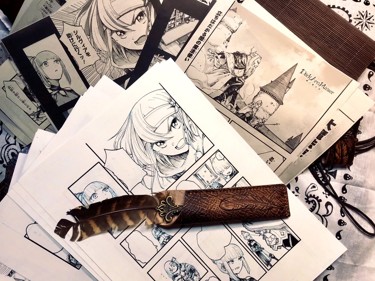 どうやら今月のマオウは明日12月26日発売らしいですね!
DarkArtsMasterの第8話が載ってますよ!
シルヴィアの関わった話のクライマックスに相当する内容で、是非お見逃しなく…!
ついでに年末なので発売中の単行本第1巻を
まだ読んでないお友達にもおすすめしてね!
#DarkArtsMaster
#電撃マオウ