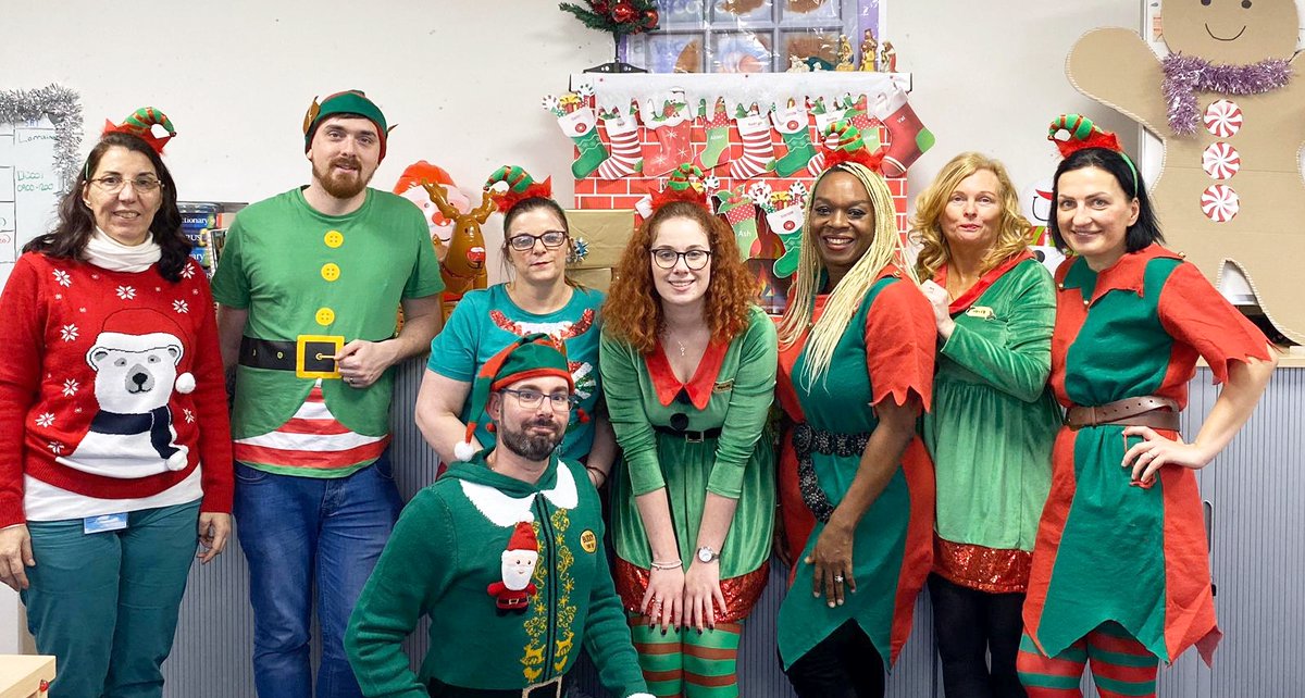 Happy #Christmas from the Customer Service elves at OUP! 

#HappyChristmas #SeasonsGreetings