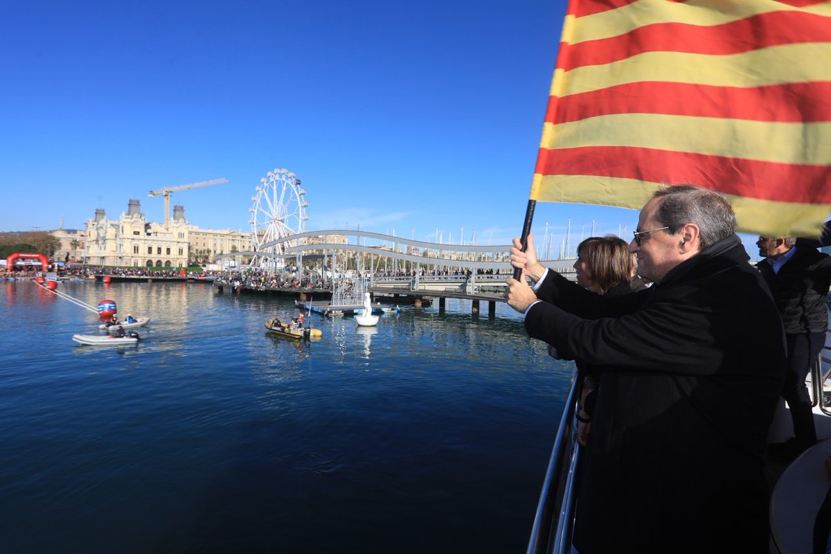 govern's tweet photo. 📸 El #president @QuimTorraiPla ha assistit a la 110a edició de la Copa Nadal de natació, que organitza el @CNBARCELONA #CopaNadalCNB https://t.co/8K2mdTtTnA