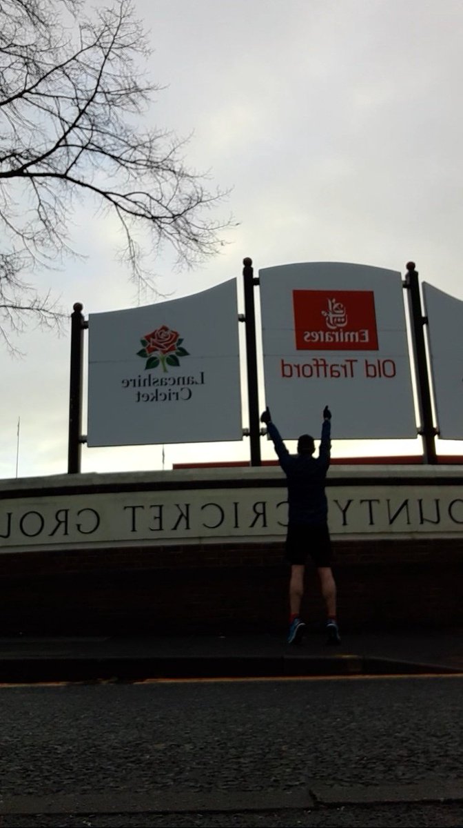jon_rumley's tweet photo. Christmas 🎅 #AvaPowerpose #MerryChristmas #DarkAndLight #OldTrafford #NoNotThatOne #DidThatLastYear #RetroPowerposing
#Cricket #RoadCrossing #LookedBothWays #Number110 #Calves https://t.co/8HXDR5P2g6