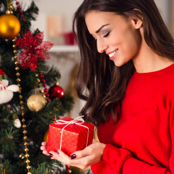 NaileneUK's tweet photo. We would love to wish you a
Merry Christmas and the Happiest 2020.

#Manicure #nails #nailene #nailexperts #falsenails #instantmanicure #Christmas #Christmasday #merrychristmas https://t.co/LaVLS35jjQ