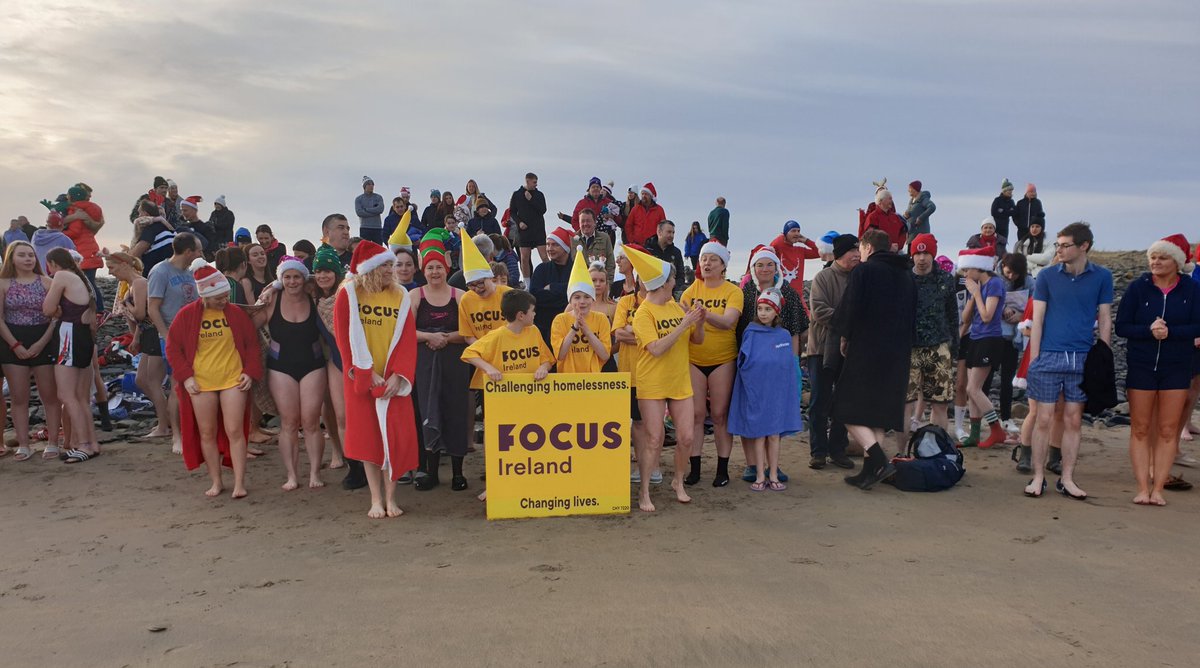 To say I'm overwhelemed is an understatement!
What am amazing turn out for the #1stAnnualFocusIrelandChristmasSwim. A big shout out to all the brave souls who hit the water this morning.
#christmasswim
#focusireland
#challenginghomelessneschsnginglives