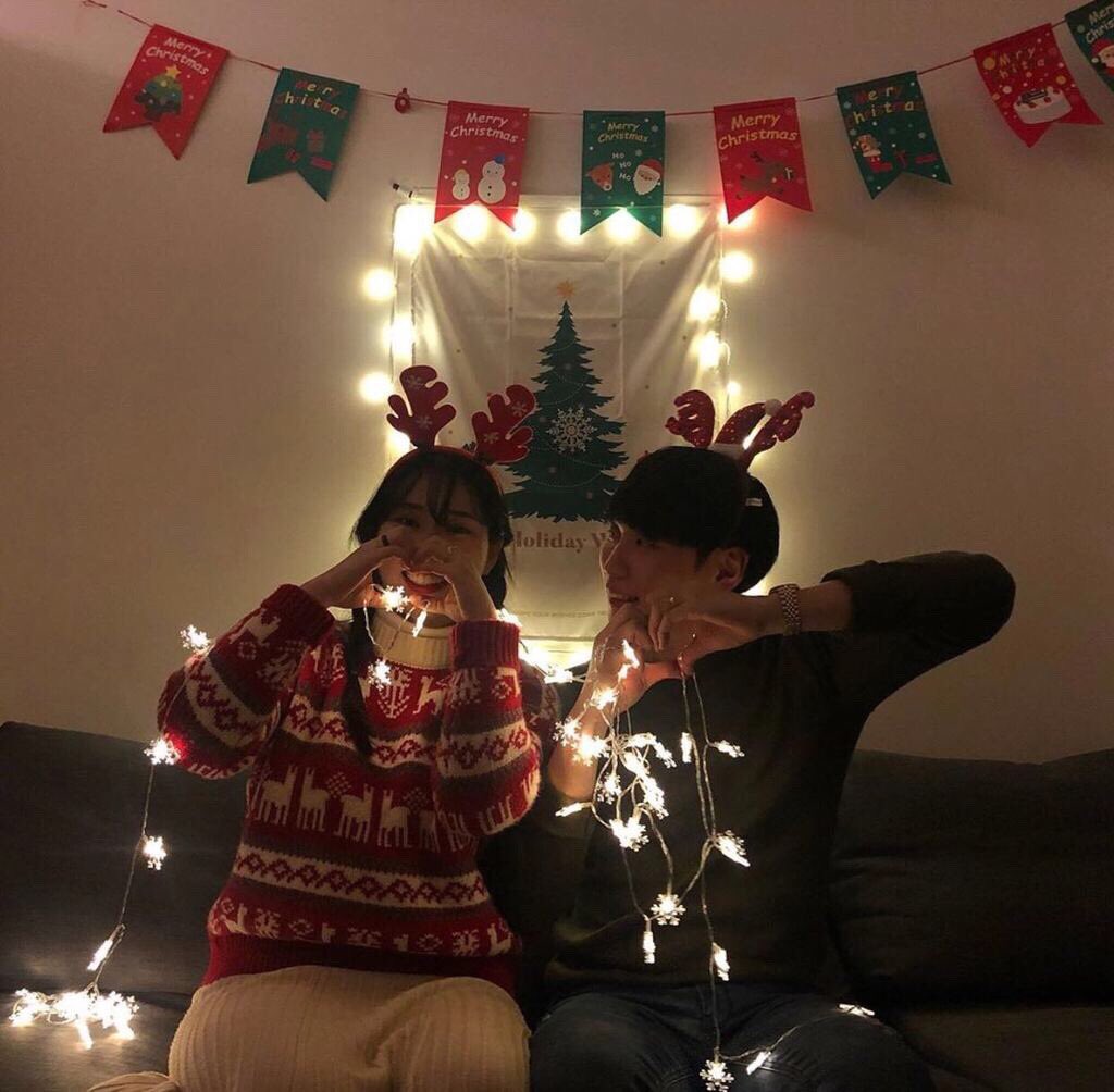 O Xrhsths 韓国情報メディア Metta Sto Twitter 韓国カップルたちのクリスマスフォト 韓国 のカップルのように 外に出ずに2人だけで過ごす夜も素敵 韓国情報 韓国 クリスマス Xmas Christmas 크리스마스 韓国カップル オルチャンカップル 韓国