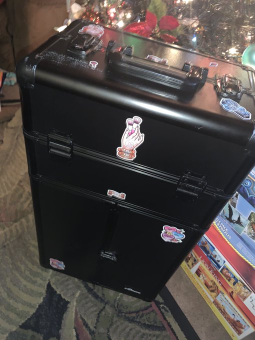 My boyfriend got me a carrying case for all my makeup events and he even put @JeffreeStar stickers on<a href="/tag/linkinbio"class="tags"><span>#linkinbio</span></a><a href="/tag/sexxy"class="tags"><span>#sexxy</span></a><a href="/tag/onlyfans"class="tags"><span>#onlyfans</span></a><a href="/tag/buyingonlyfans"class="tags"><span>#buyingonlyfans</span></a><a href="/tag/onlyfansnewbiert"class="tags"><span>#onlyfansnewbiert</span></a>