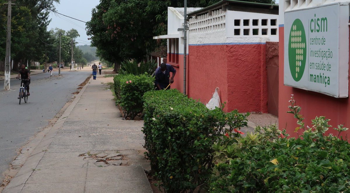 ISGLOBALorg's tweet photo. #JobOffer 🤝| We are looking for a specialist in obstetrics and gynecology to participate in research, training and clinical activities of the @Manhica_CISM and ISGlobal collaborative work

✍️ https://t.co/UIuJrGC74A 

#MAMAHproject #Jobs #Hiring https://t.co/cMdxYx8JYG