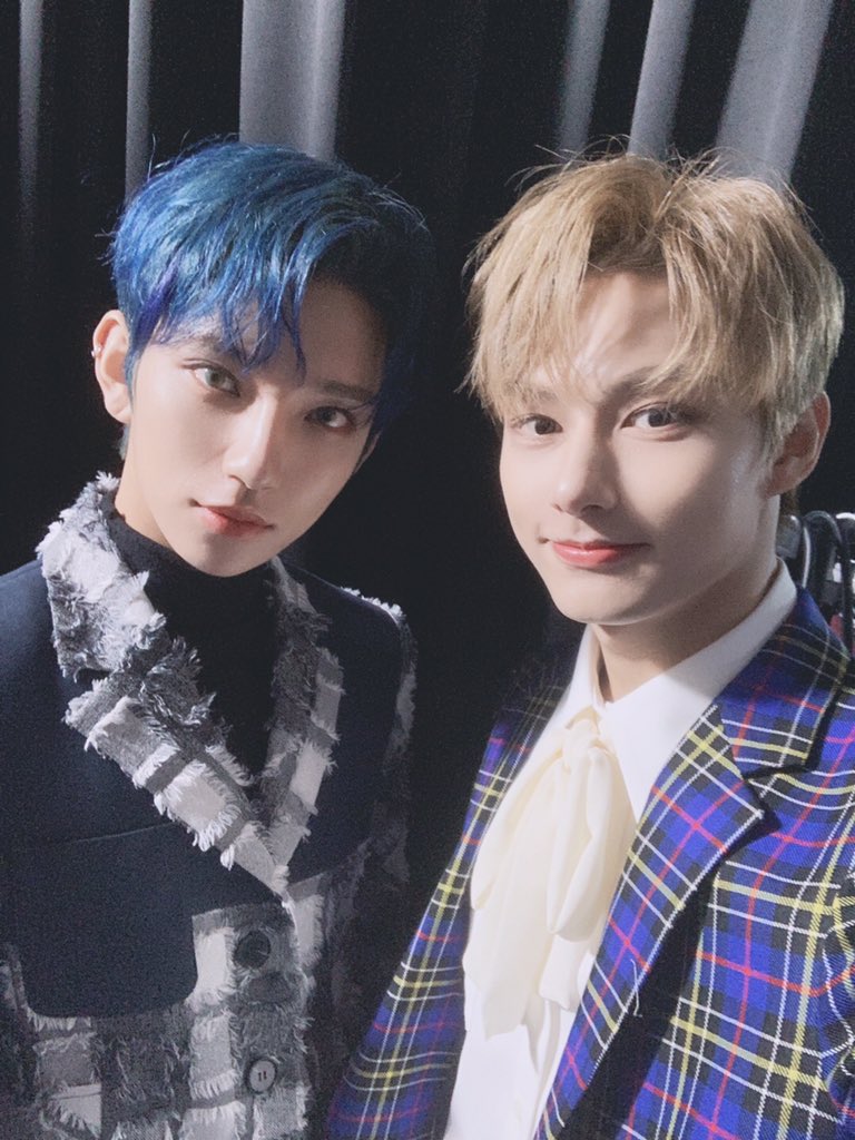 pledis_17's tweet photo. [17'S JUN] BLING BLING✨✨ https://t.co/2if1U73lUg