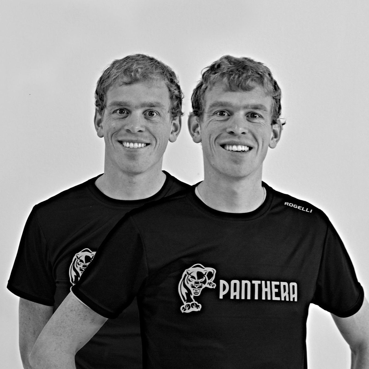 ⠀⠀⠀⠀⠀⠀⠀⠀⠀
Deze twee toppers vieren niet alleen Kerst, maar blazen vandaag ieder ook 30 kaarsjes uit! Geniet van jullie verjaardag Rick en Pascal! 🍰
⠀⠀⠀⠀⠀⠀⠀⠀⠀
#notarishuishoevelaken #pantherapower #panthera #triathlonteampanthera #powertothepanthera