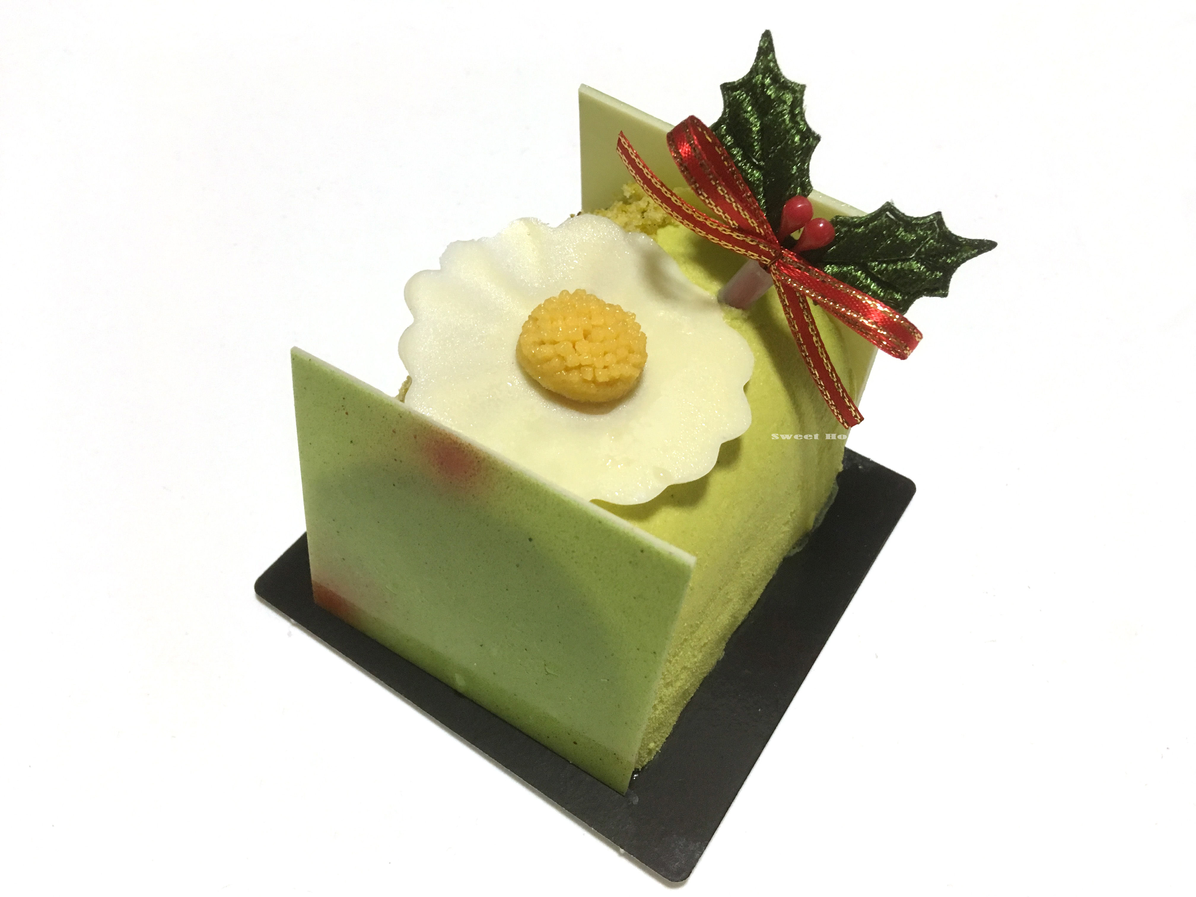 七咲 智 数年ぶりのクリスマスの定番行事 日本で一番有名なケーキ屋さんのモンサンクレールと日本で一番美味しいケーキ 屋さんパリセヴェイユのクリスマスケーキ巡り クリスマスはホールケーキのミニサイズもあるのでこっちがおすすめかな それにしても