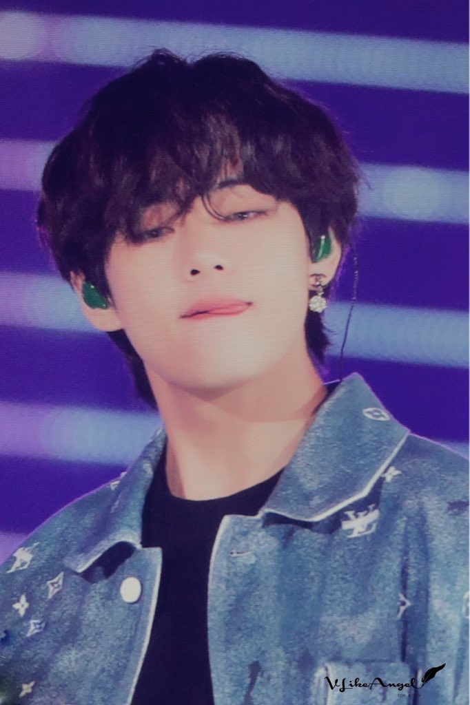 VLikeAngel's tweet photo. 12.25🔔가요대전✨

💫     preview🌟
    Christmas Angel💜🎄

#뷔 #김태형 #V #태형 #태태 #방탄소년단 #BTS #防弾少年団 
@BTS_twt https://t.co/XtmjDu656o