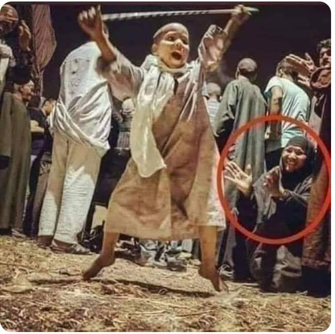 Aziz_Utmani's tweet photo. ساری دنیا تمہاری فکر چھوڑدے گی ،!!!!
لیکن تمہاری ماں کبھی نہیں ،!!!!
♥️👇♥️
☘ماں تجھے سلام☘ https://t.co/zb2ORQSSAS