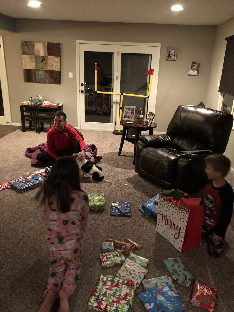 coachletsgo's tweet photo. Let it begin!  #santaforthewin https://t.co/KiEv4aFF9A