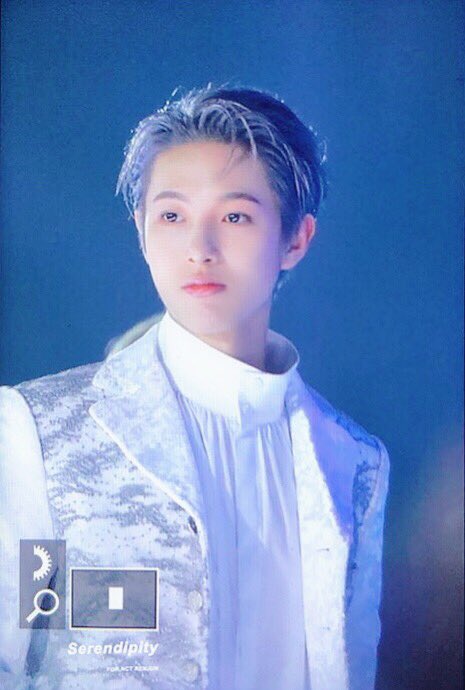 serendipity_323's tweet photo. 191225

#런쥔 #RENJUN #NCT_DREAM https://t.co/IpDcZGcbFJ