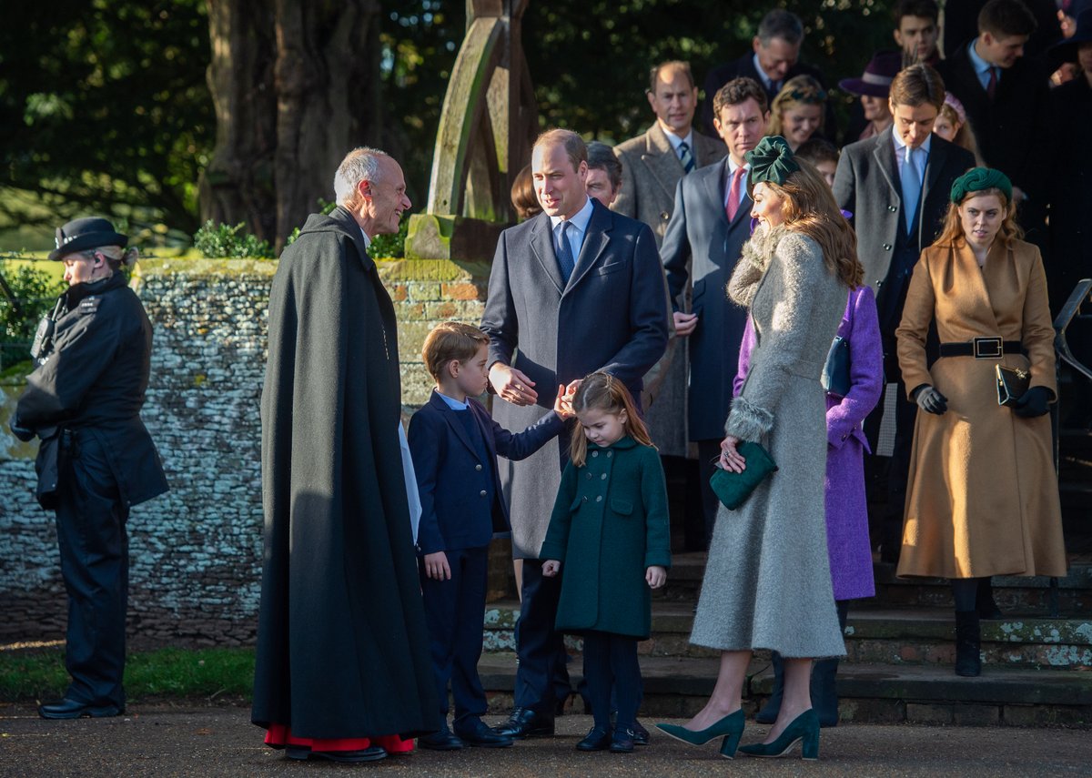 InStyle's tweet image. Merry Christmas from the Royal Family! Prince George and Princess Charlotte joined their parents, the Duke and Duchess of Cambridge for services in Sandringham this year. 🎄