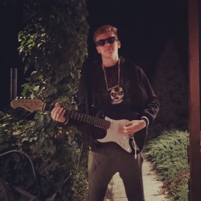 _Merki_'s tweet image. #keeprockn #NeuesProfilbild