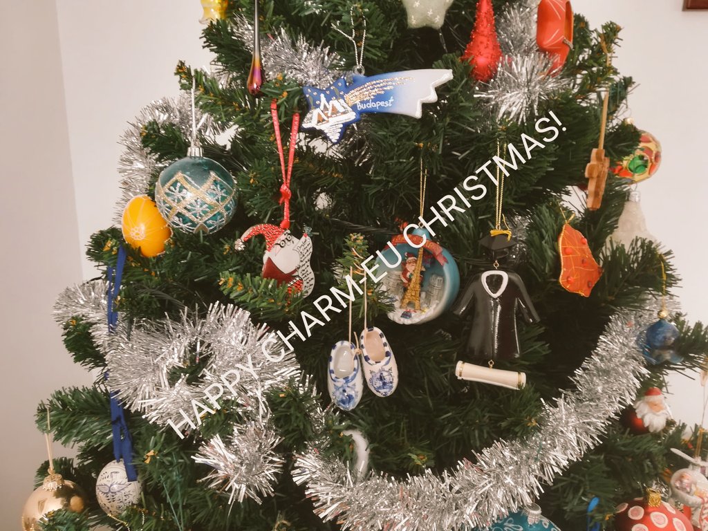 Merry Christmas from the #CHARMEU team! 🎄⛄ 🎁