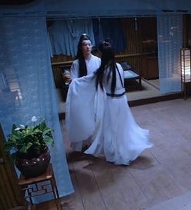 ZhanGeBoDi's tweet photo. Watching The Untamed Special Edition. Sometimes I wonder is Han Guangjun pretend to be drunk. He looked so happy with Wei Ying helping him on to bed 😂 #XiaoZhan #WangYibo #WangXian https://t.co/0U6ZBfPhGh