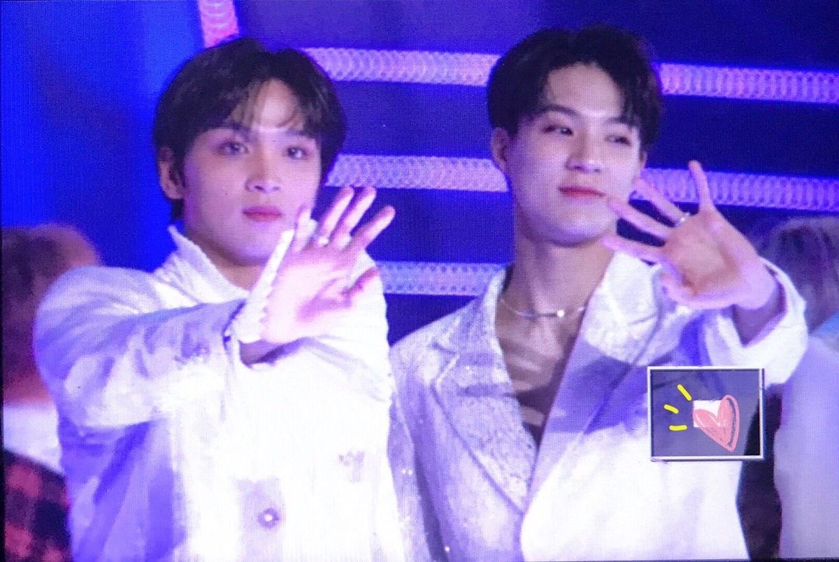 heaven_hell825's tweet photo. 20191225 SBS가요대전
#NCTDREAM #NCT_DREAM #HAECHAN #JENO #해찬 #제노 https://t.co/nVJO9CRQ2m