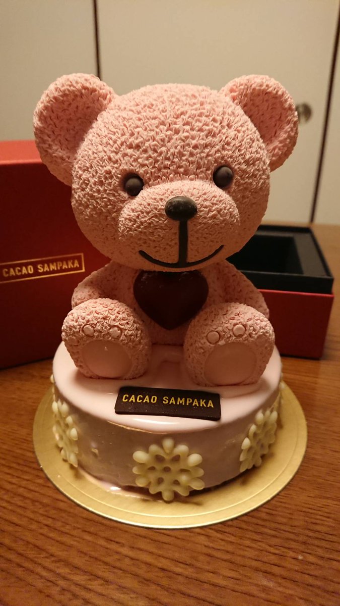 ট ইট র 小磯 雄一 今年のクリスマスケーキ ピンク テディ ベア カカオサンパカ