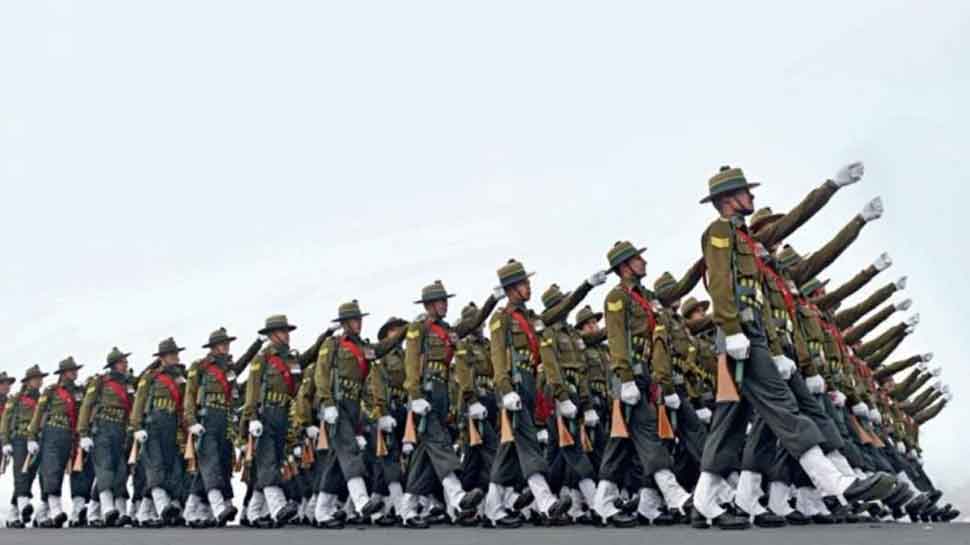 KaajCareer's tweet image. The Chief of Defence Staff (CDS) will be the highest-ranked officer of India’s armed forces. CDS will be the four-star army officer. CDS provides his recommendations to the central government about all three armies – Air Force, Army, and Navy.

#KnowledgeUpdate