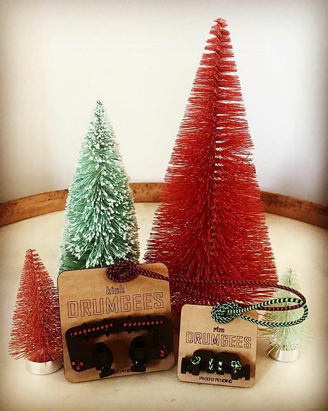 drumgees's tweet photo. A very merry Christmas to all my Geeple and their families! ❤️🎄❤️🎄❤️🎄
・・・
#drumtree #geeple #drums #drummer #drumming #christmasdrums #festivedrums #holidaydrums #percussion #percussionist #bateria #baterista #soundeffects #drumaccessories #drumg… https://t.co/FX7hUUBlRs https://t.co/NXx3Ue8Php