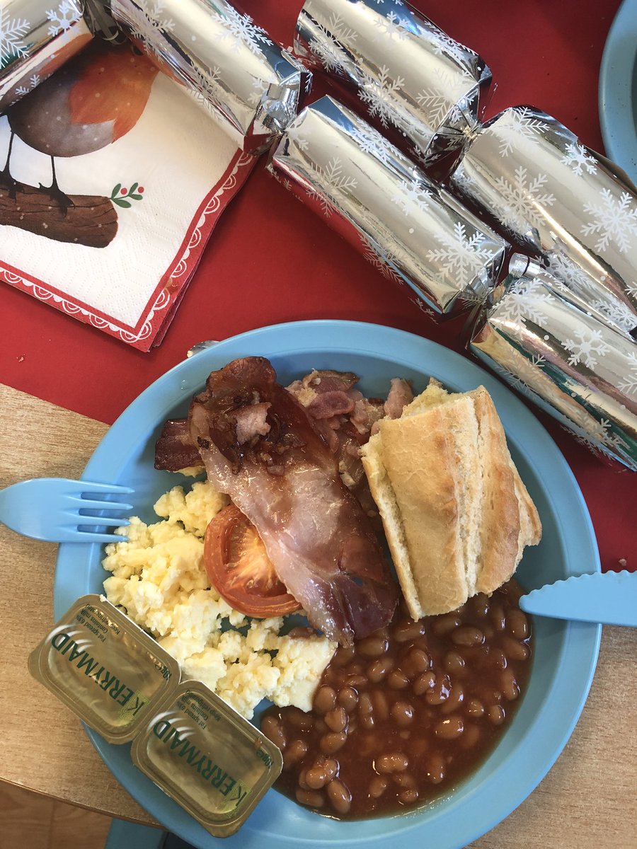 Sabrina Carter 🌻 tweet media