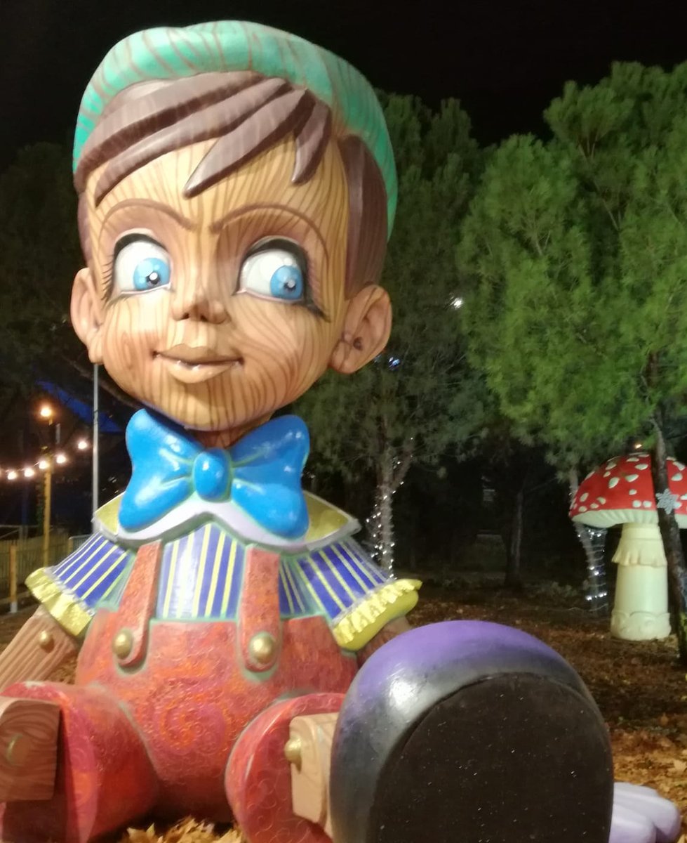 EventosIdea's tweet photo. 🌟NAVIDAD🌟Ven a celebrar este día tan especial a las @magicasnavidadestorrejon. Desde las 17,00h, te esperamos con  @carruselspain, las #atracciones de Navidad Aventura, #BavarianChristmas en @OktoberfestOle y mucho más. ⭐Info y venta de entradas en https://t.co/4bpmjSQgWz ⭐ https://t.co/QEPUODcPY7
