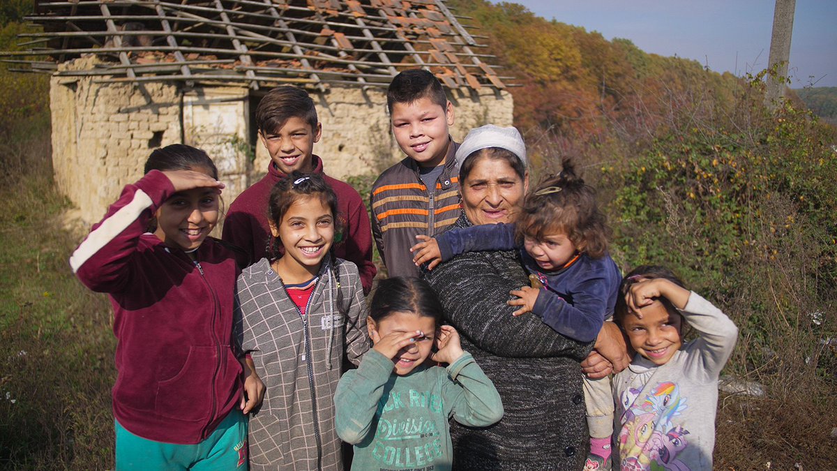 The love of a family is one of life's greatest blessings.

Our model focuses on 1) keeping families together through education and employment programs designed to teach the importance of family and 2) empowering parents to raise their own children.

#givinghope #promisinglove