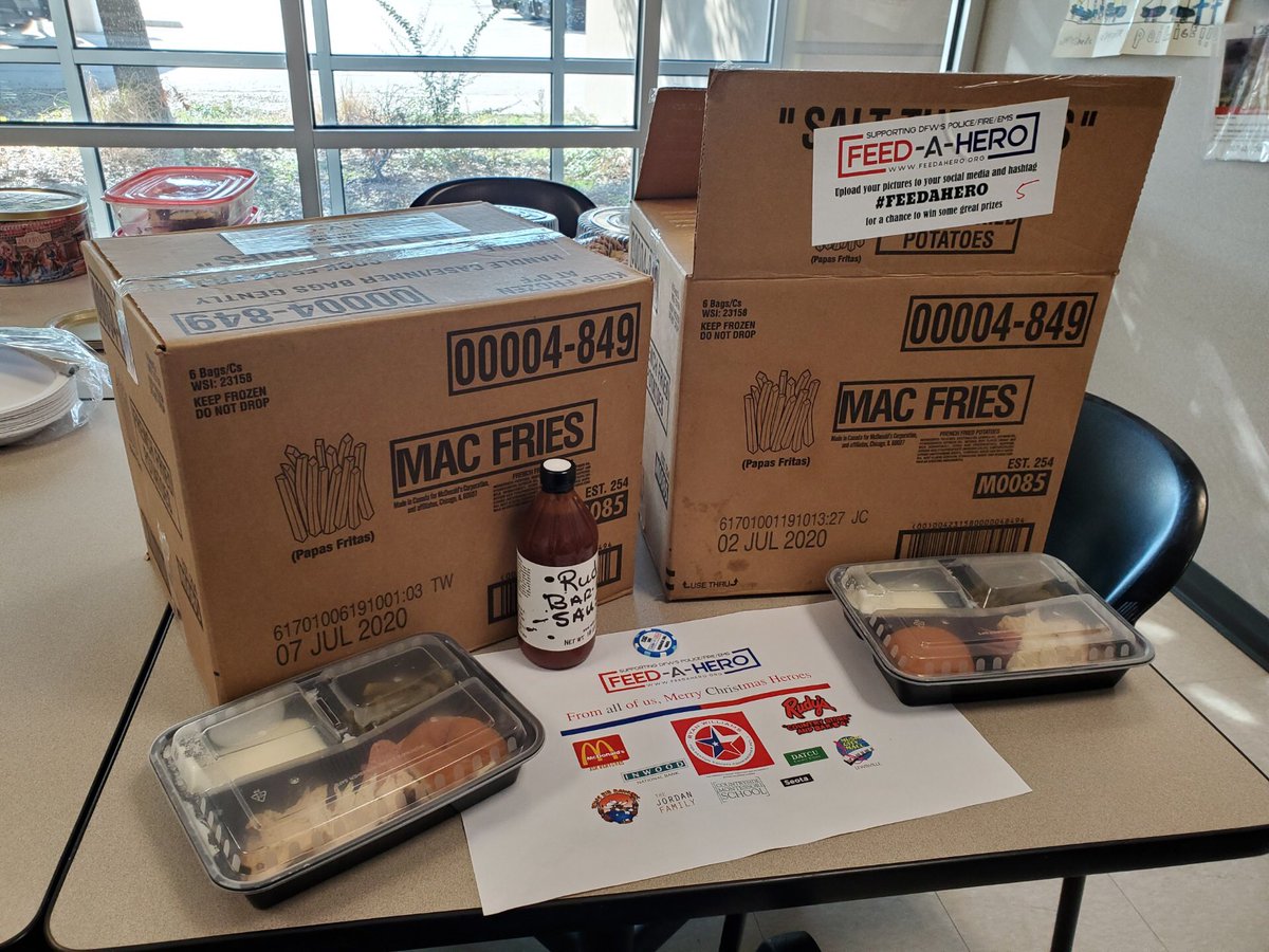 ColleyvillePD's tweet photo. Thank you to @FeedaHero for feeding #Colleyville’s heroes on #Christmas Day!  This is the 2nd year that they have provided meals on Christmas for our team who is working today. Thank you SO much! #FeedAHero https://t.co/HqHznNjNha